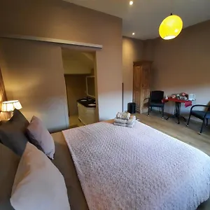 Bed & Breakfast Heart Of **